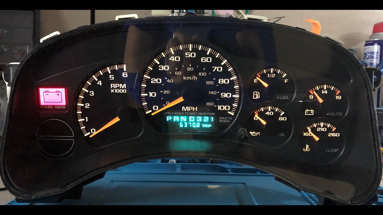 Устранение мерцания приборной панели у автомобилей Chevy Silverado и GMC Sierra.