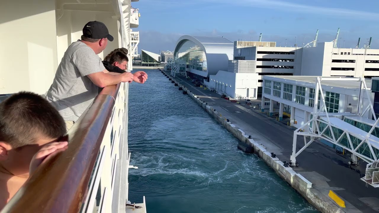 Disney Cruise Line - Disney Magic - Leaving the Port of Miami from room 6532 - 2/14/2022 - 4k