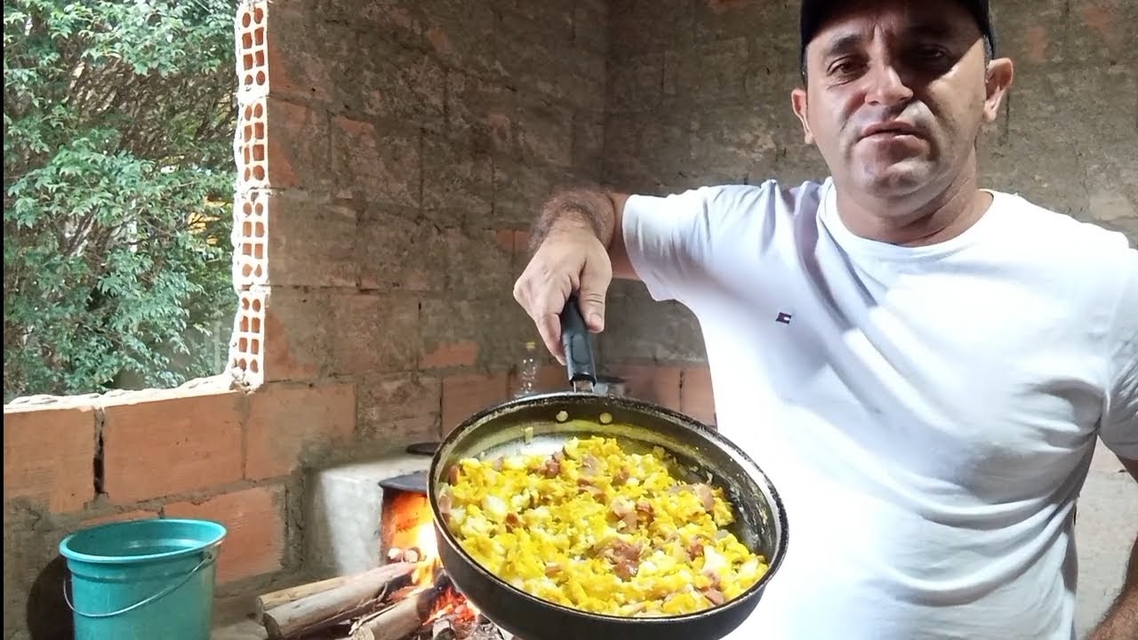 MOSTRANDO PRA VOCÊS UM DELICIOSO CAFÉ DA MANHÃ 