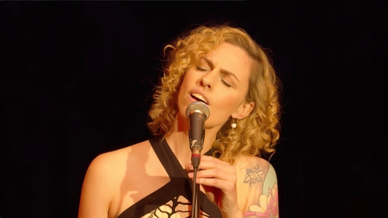 Jacqueline Gawler Live - O Barquinho (Roberto Menescal)