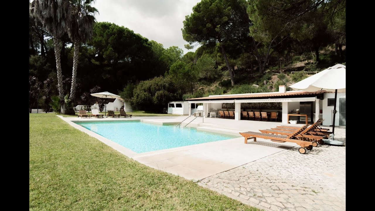 Magnificent Traditional Style Farmhouse in Azeitão – A Haven of Charm and Luxury