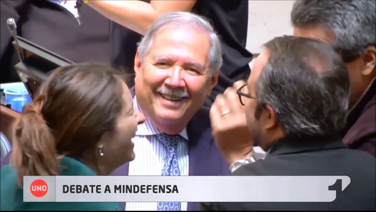 El Senado har&aacute; un debate de moci&oacute;n de censura al ministro de Defensa