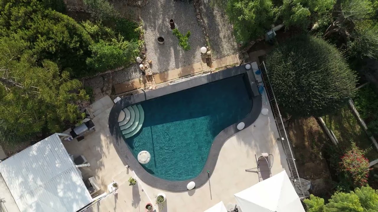 Se vende: Chalet unifamiliar con vistas a la Bahía de Palma en Sa Cabaneta