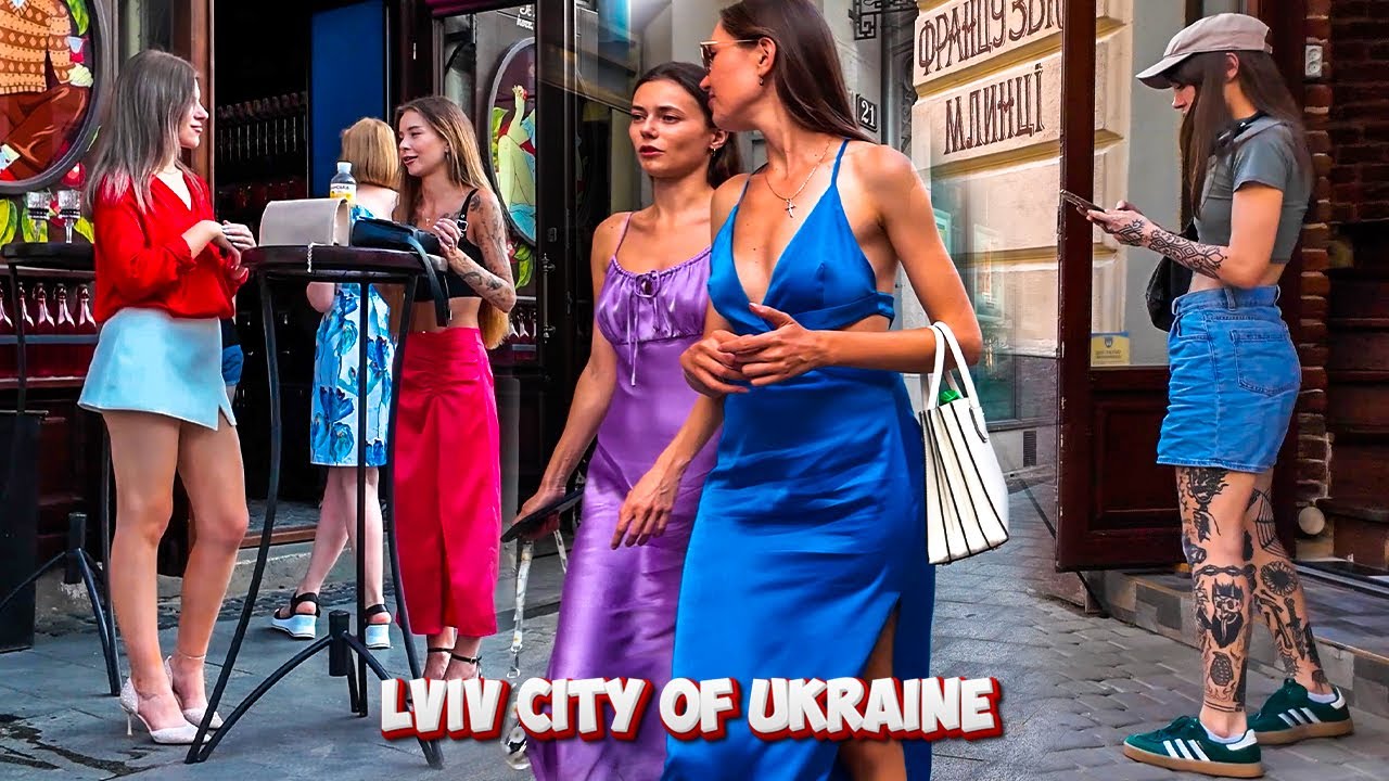 УКРАЇНА, ЛЬВІВ, ВЕЧІРНЯ ПРОГУЛЯНКА – 4K ЗВУКИ МІСТА. Чари Заходу Сонця.