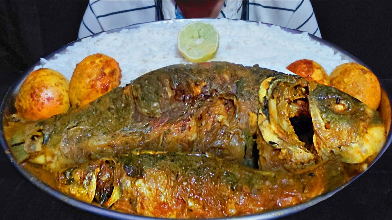 big bites।Eating big spicy fish curry।Spicy egg curry।Spicy mukhbang।Spicy fish curry with rice