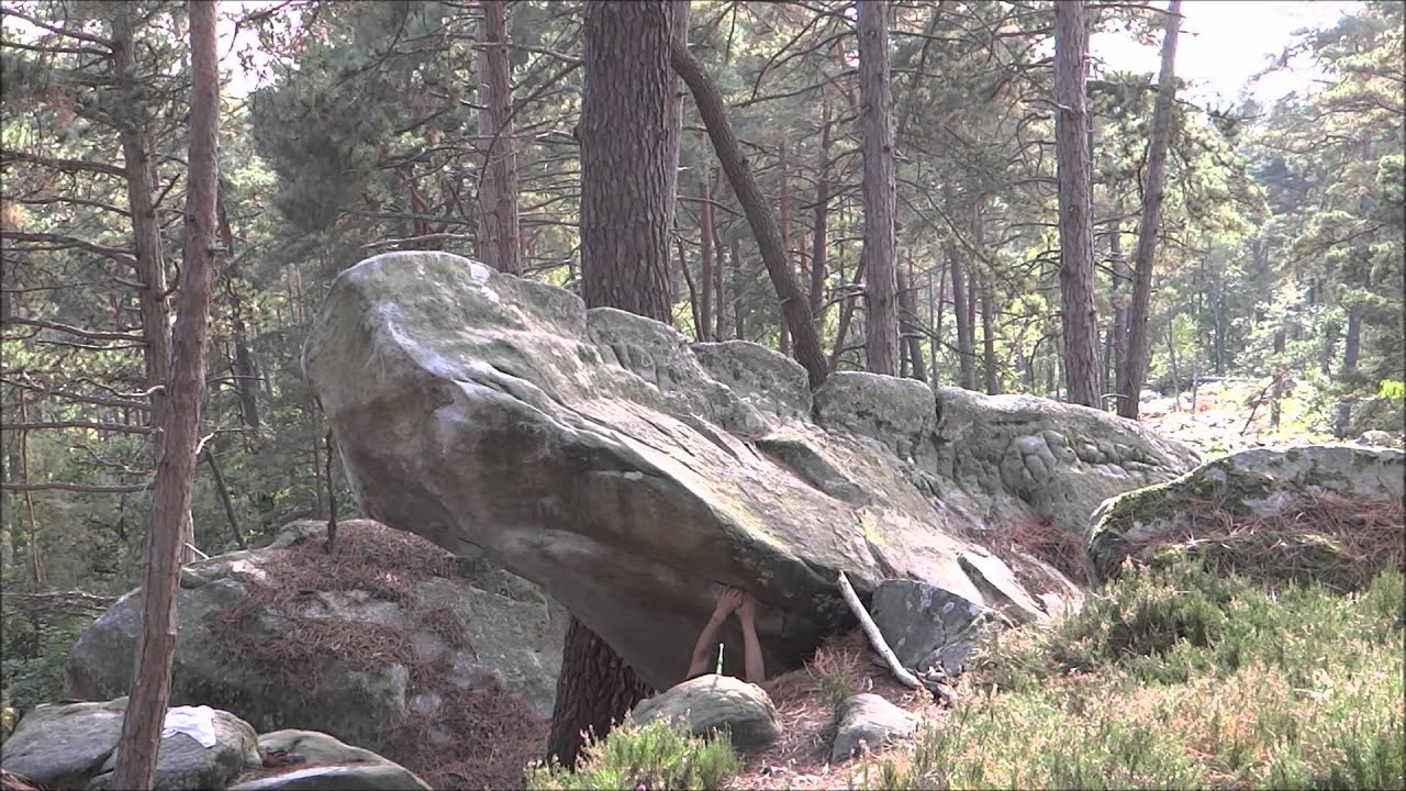 Little Puppet (5+/6A), Rocher D'Avon