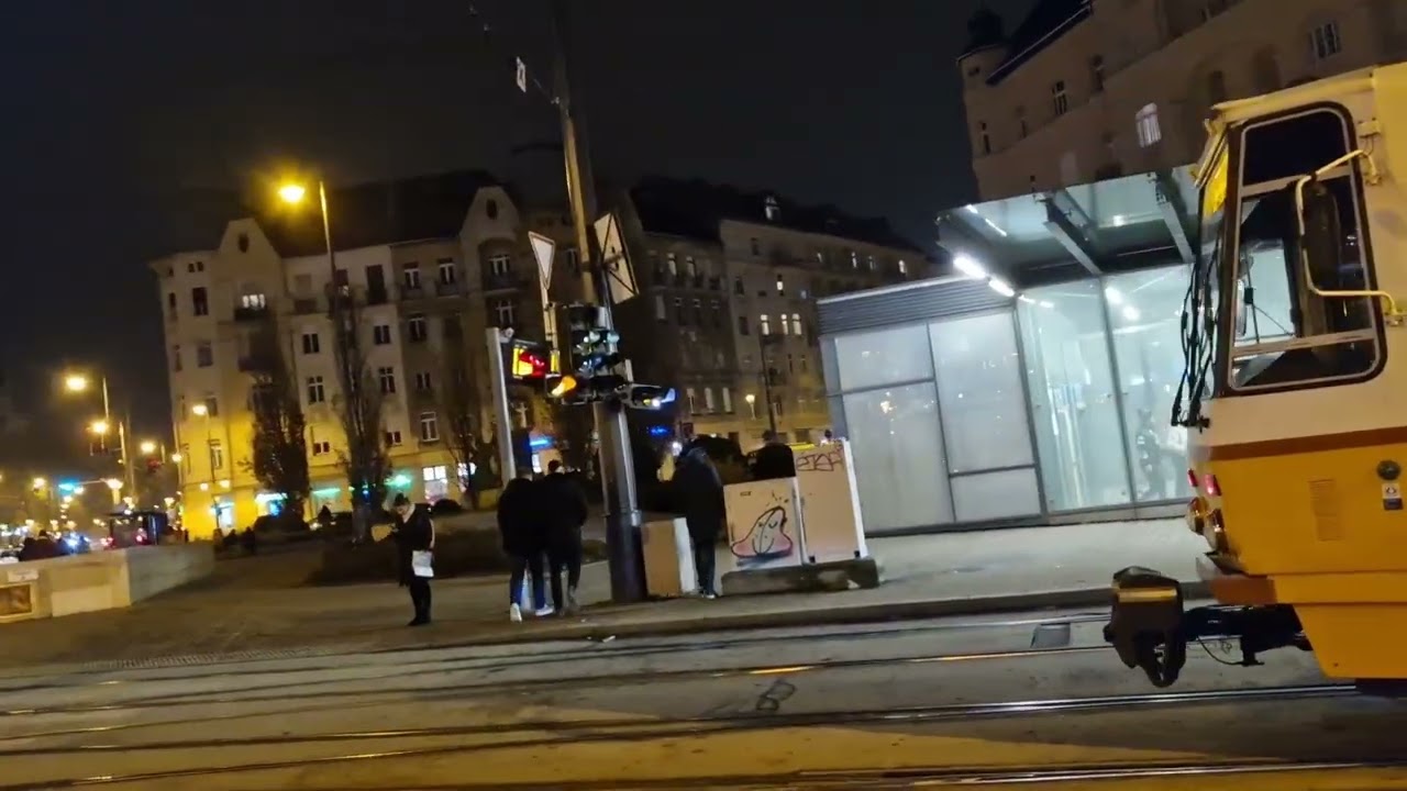 Móricz Zsigmond kőrtér este