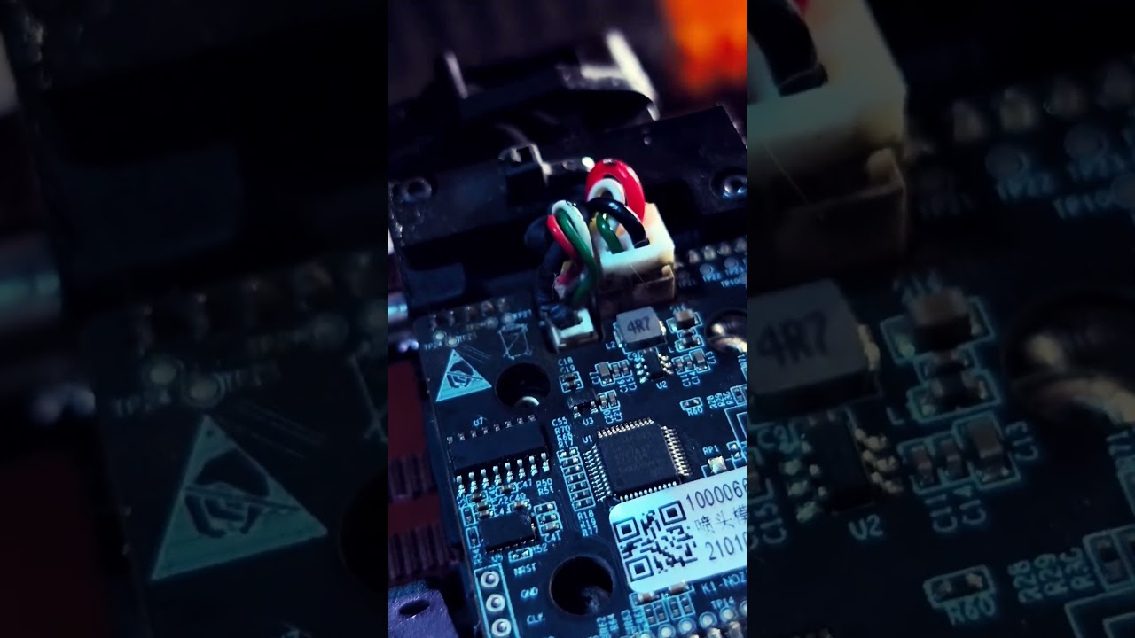 Nowy #hotend przykręcony, gumowa osłona ale po rozgrzaniu jeszcze dokrece śruby #crealityk1max