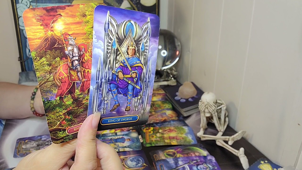 ♉ TAURUS 🐂 OCTOBER ❤️.       THIS SEEMS TO BE A PERSONAL READING FOR SOMEONE
