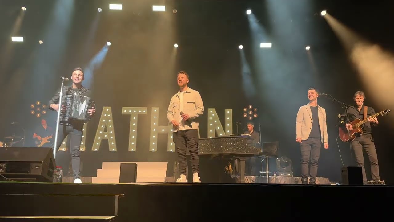Nathan Carter and Ceol - Heave away -  London Palladium March 2023