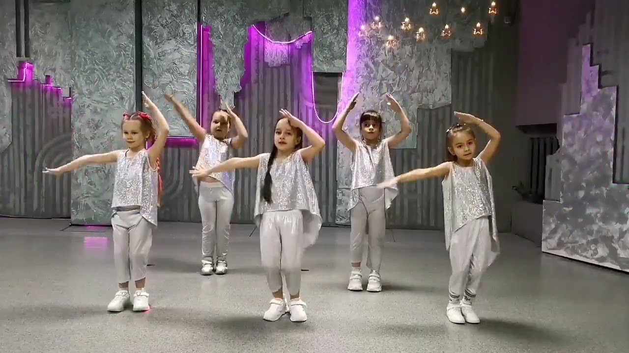Милана Хаметова - Умка | танец