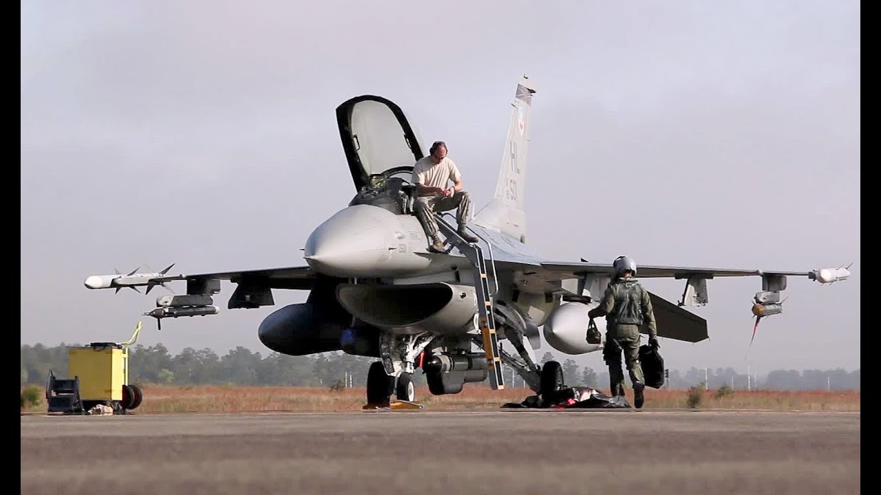 F-16 & F-35 - Preflight, Taxiing & Takeoff.