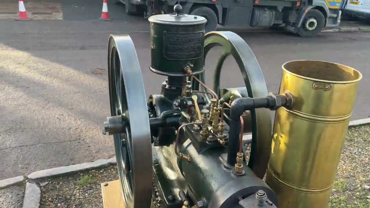 Tarmonkey Engine Collection - 1902 Avance Horizontal 2hp Oil Engine