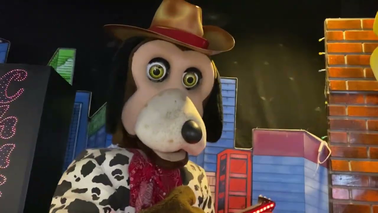 Chuck E. Cheese pearl city: howl o ween
