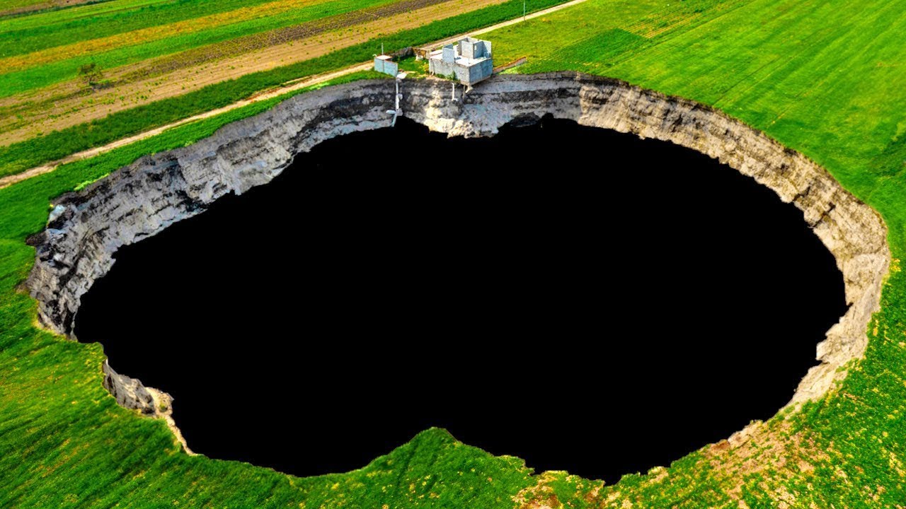 10 Buracos Mais Colossais do Planeta
