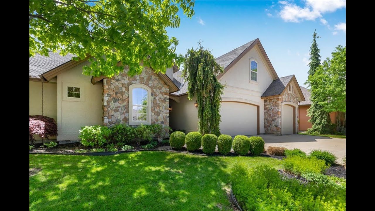 Tour this Two Rivers home for sale in Beautiful Eagle, Idaho