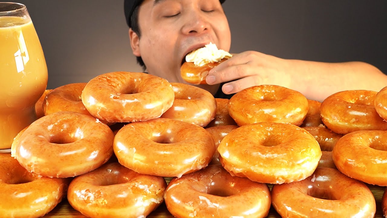 달콤한게 땡겨서 크리스피도넛 쌓아놓고 먹방~!! 리얼사운드 ASMR social eating Mukbang(Eating Show)