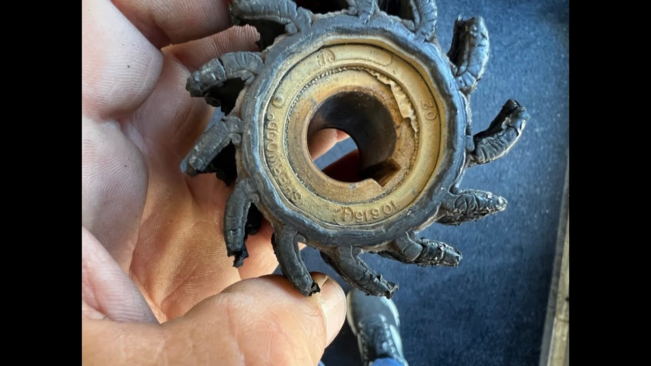 Changing a water impeller on Cummins Diesel 6BT