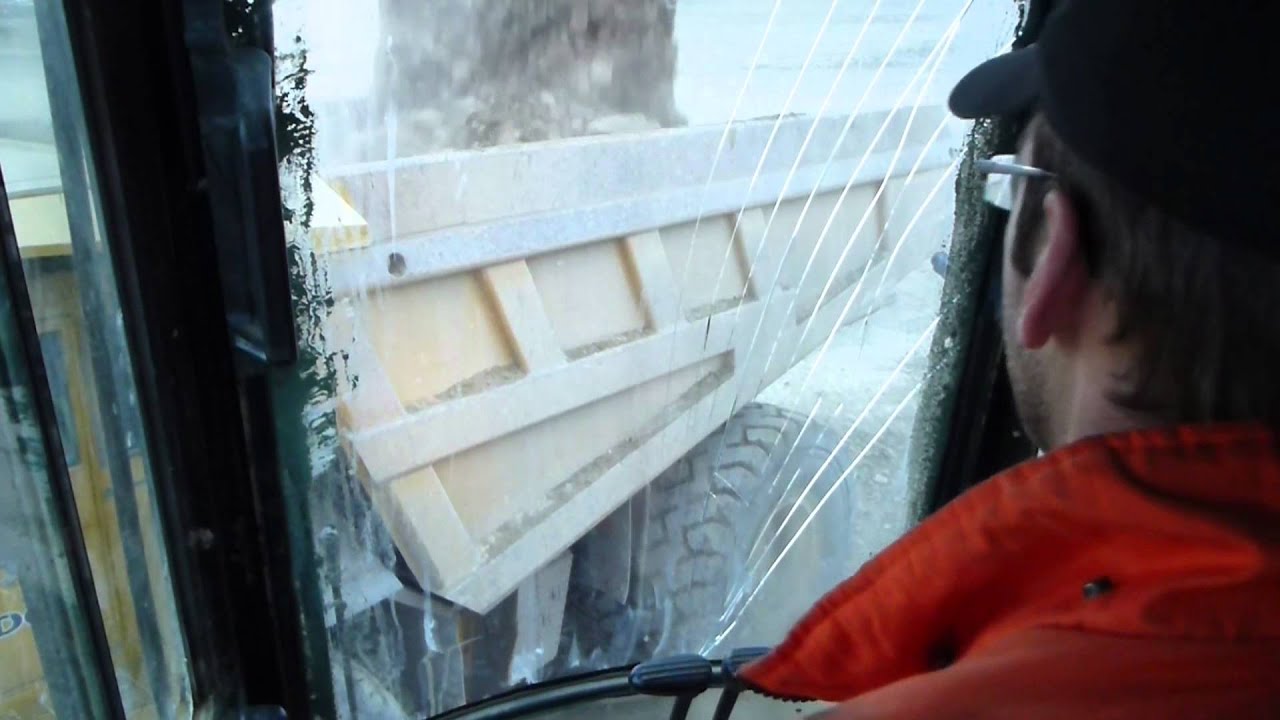 Ever. - Cat 385C LME Loading Rock in 773's and 775
