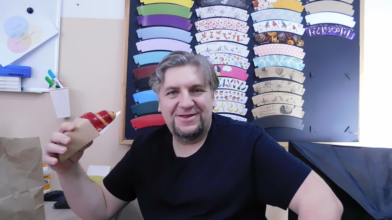 Круассанчер или Круабокс - держатель коробка для круассанов от Валентина Квиринга.
