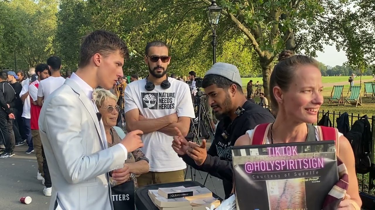 MY KUFAR FRIENDS MADE ME LEAVING ISLAM? # SHAHADA| BR HAMZA TWIN AND VISITOR | SPEAKERS CORNER