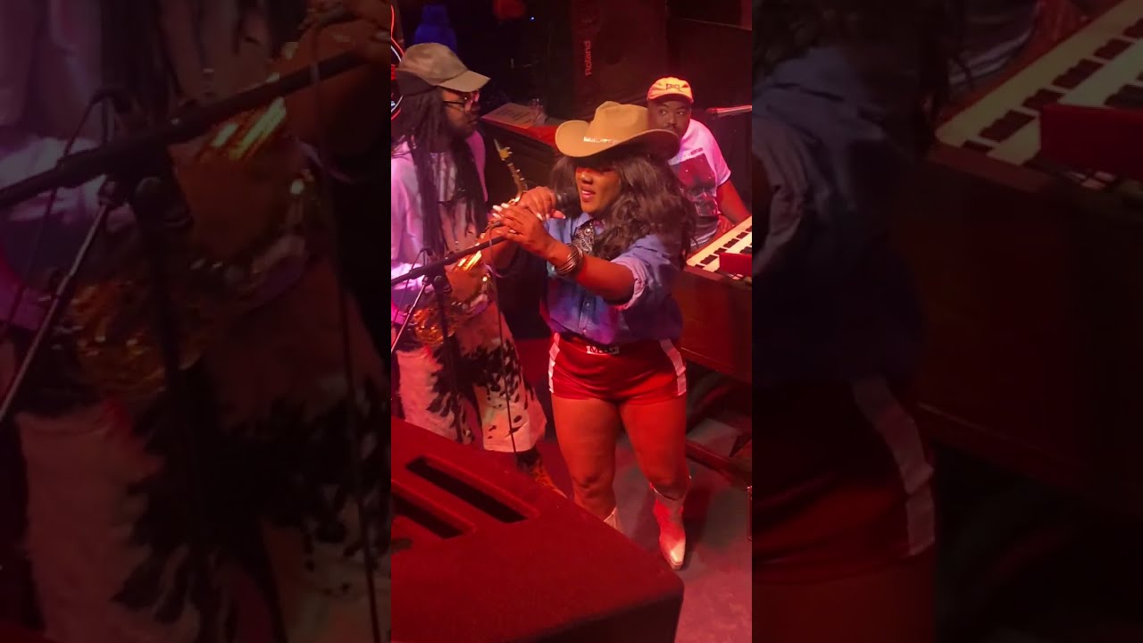 Myra Washington - Come Together live at Boubon Street Blues Nashville