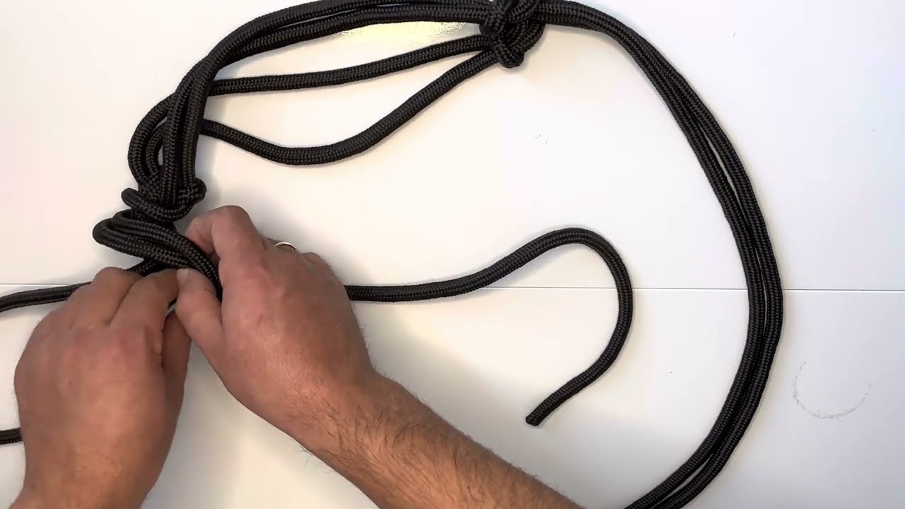How to make a bridle from a rope.