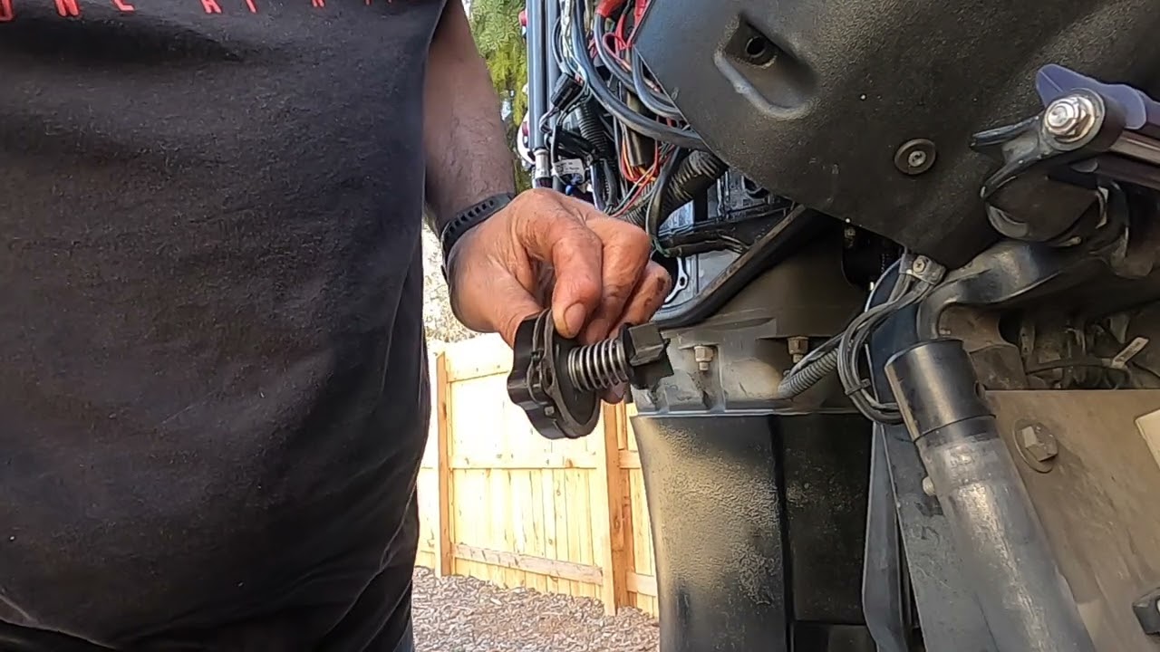 Poppet Valve for my 05 225 Mercury Outboard Engine - Long Beep overheating issue .