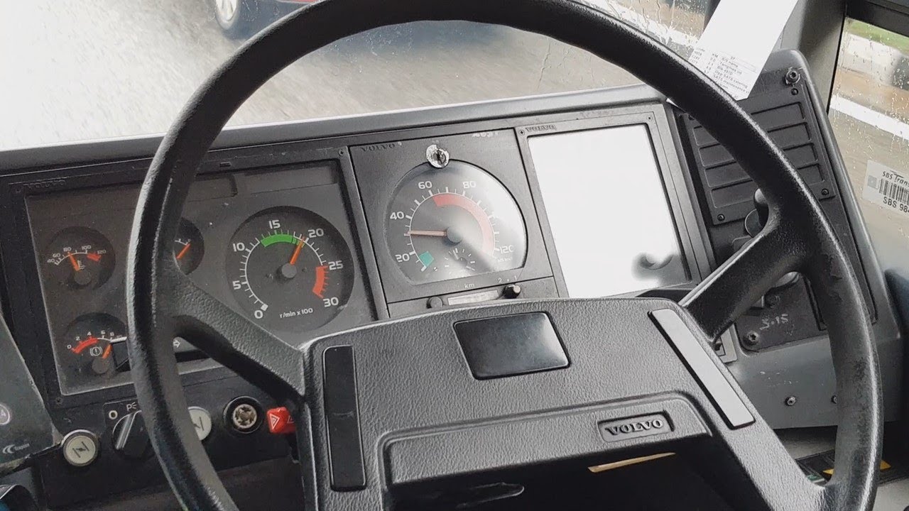 [SBS Transit] Volvo B10TL Voith DIWA 863.3 Kickdowns!- SBS9846T 37