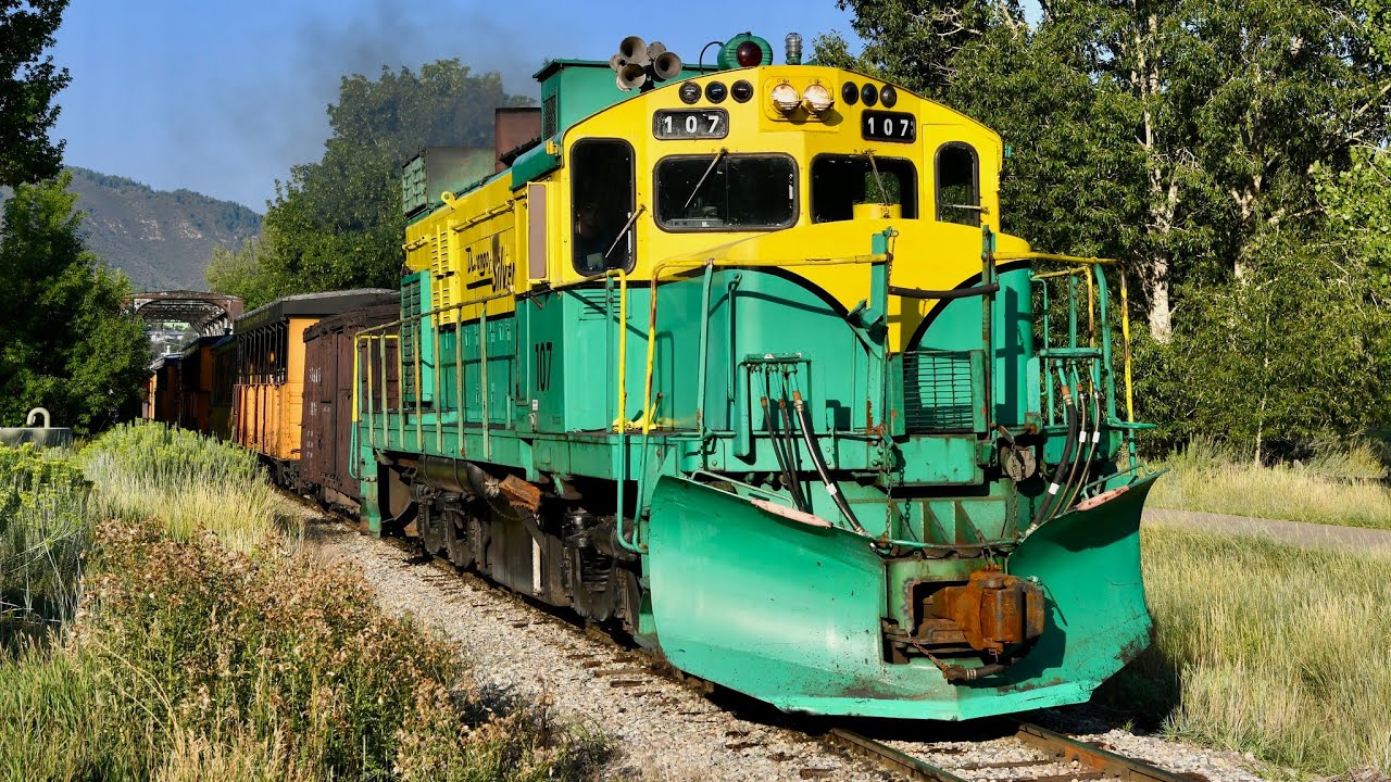 Durango Diesel Trains: White Pass DL535 Locomotives