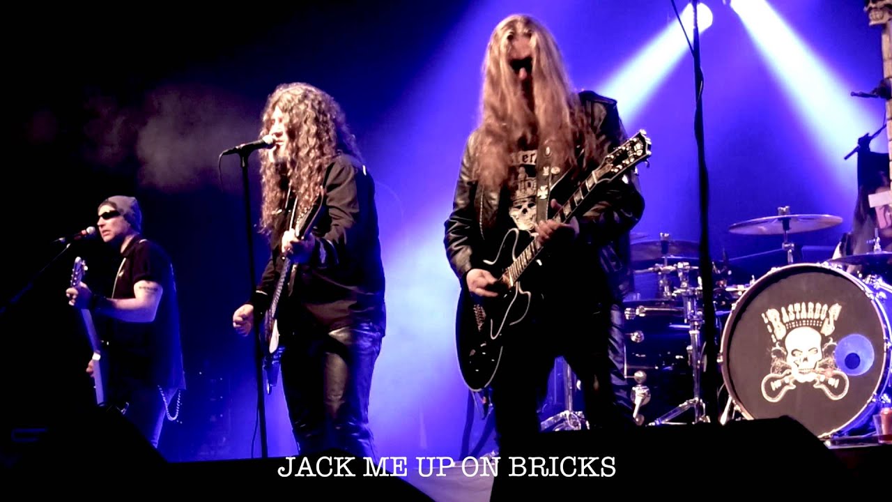 Los Bastardos Finlandeses - Up On Bricks