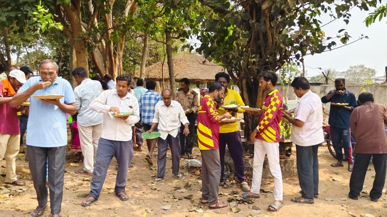 25.02.26 : Nitya Narayana Seva for 150 persons.