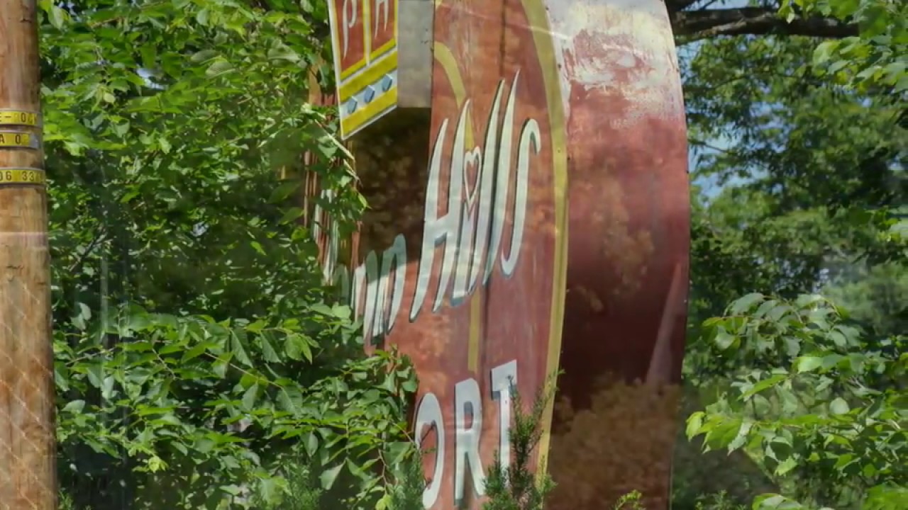 Abandoned honeymoon resort in the Pocono Mountains