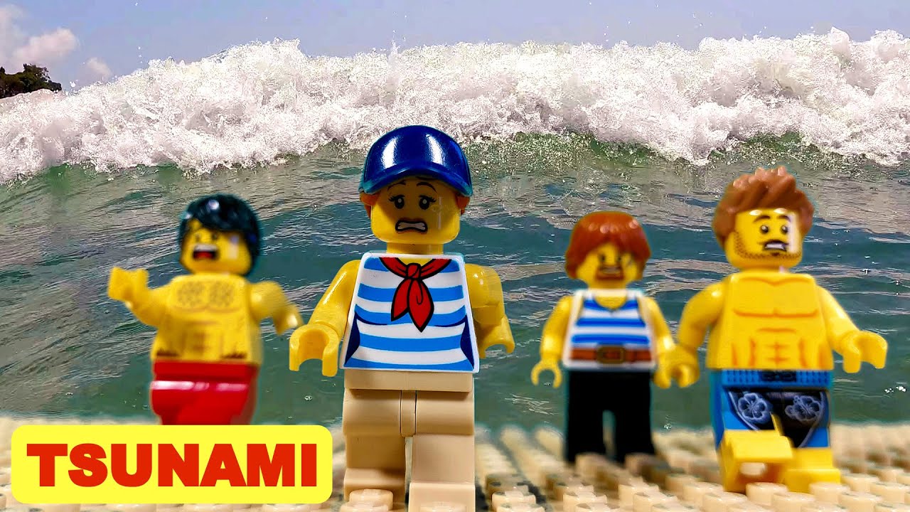 LEGO TSUNAMI Hits BRICK BEACH - DISASTER Movie 4K 60 Fps - ep 92