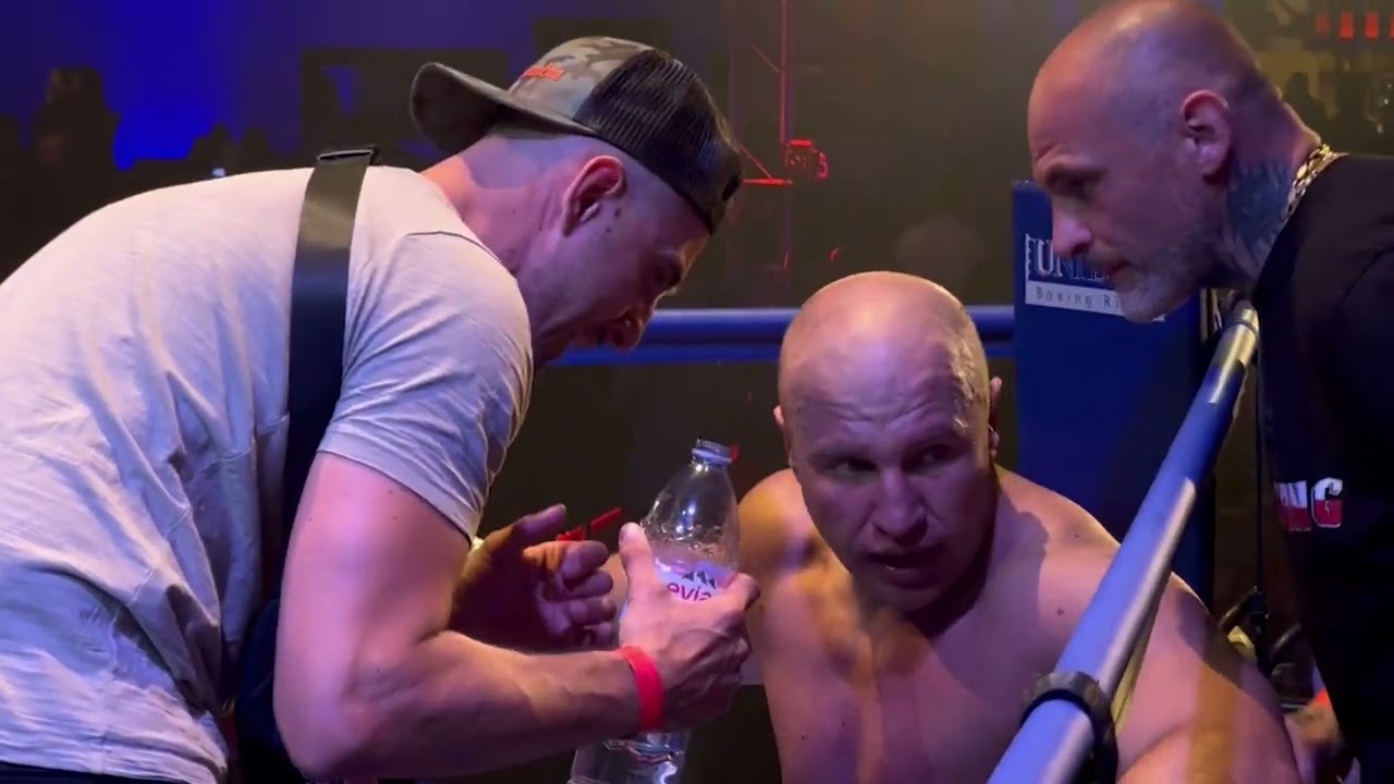 Daniel Axe vs Reece Heer
