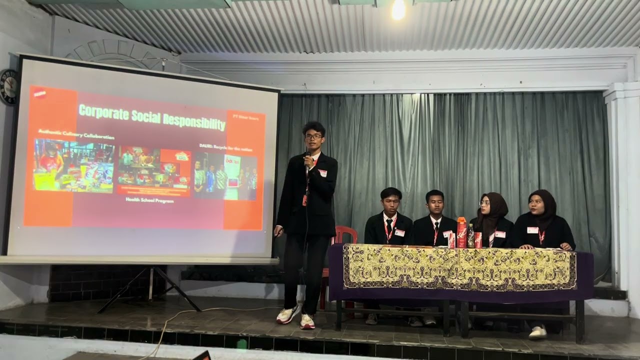 Bussiness Project Presentation (Lotus, grup 2)