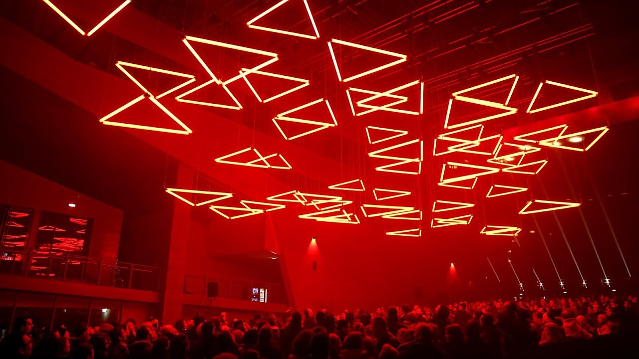 GRID Performance - DMX winches, Kinetic Lights, RGB LED rods