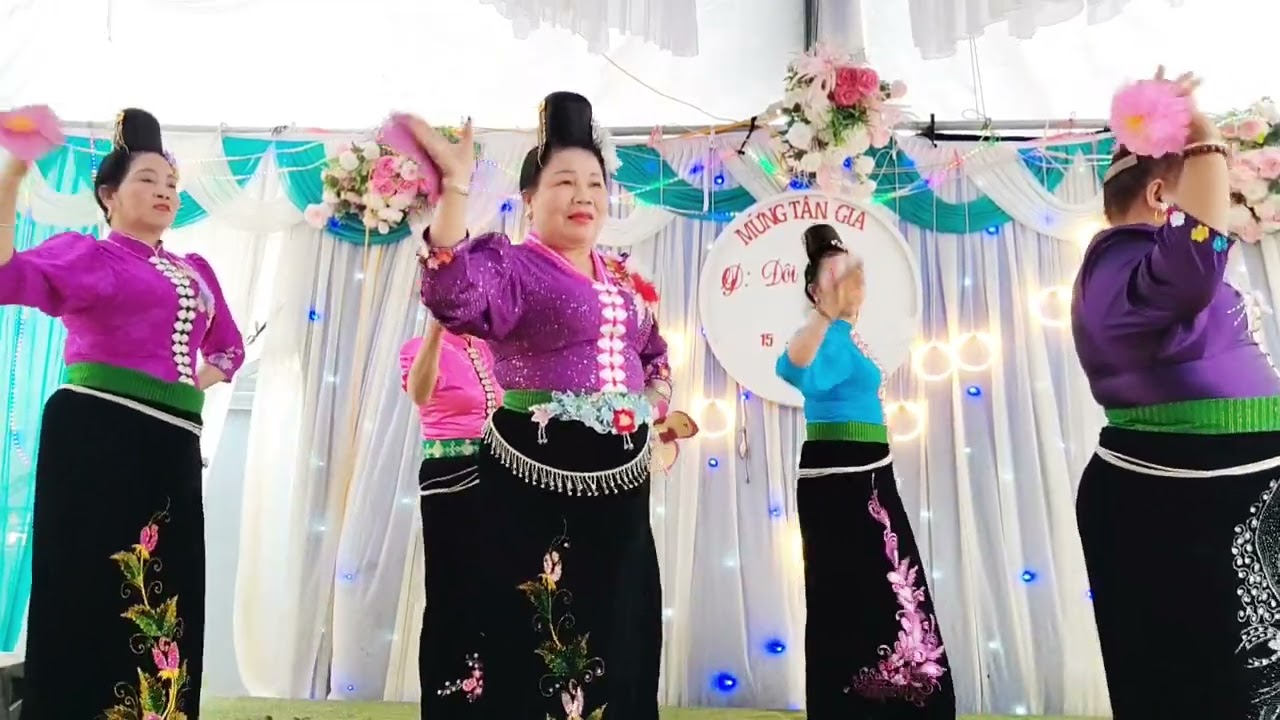 Lại Một Lần Nữa Đôi Mua Chị Sương Mua Rất DEO Quý Vị Đón Xem ĐK UNG Hộ EM Với 
