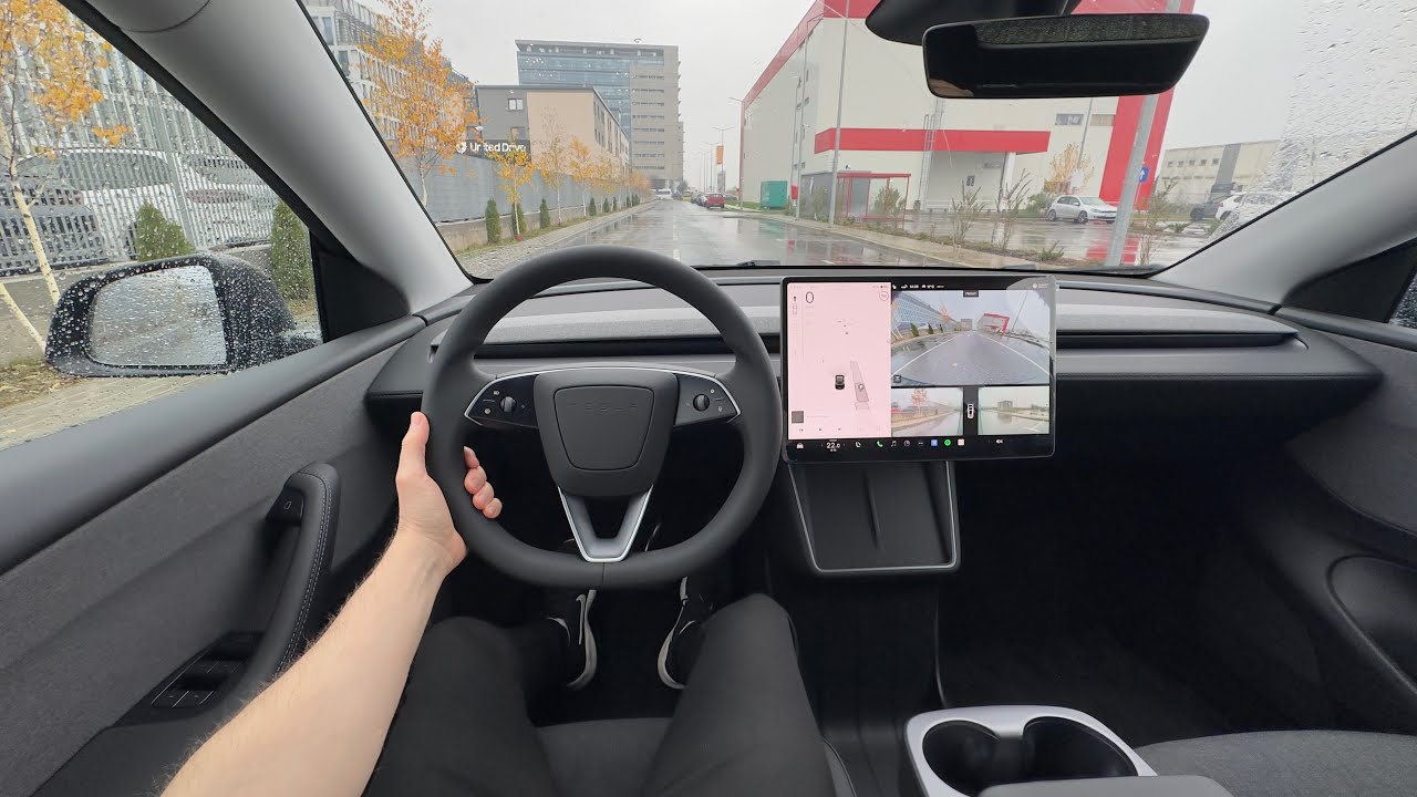 Driving Tesla Model Y Standard - No Comment!