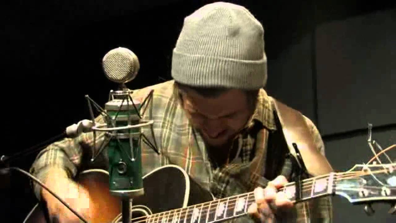 Bobby Long - A Stranger Song (Last.fm Sessions)