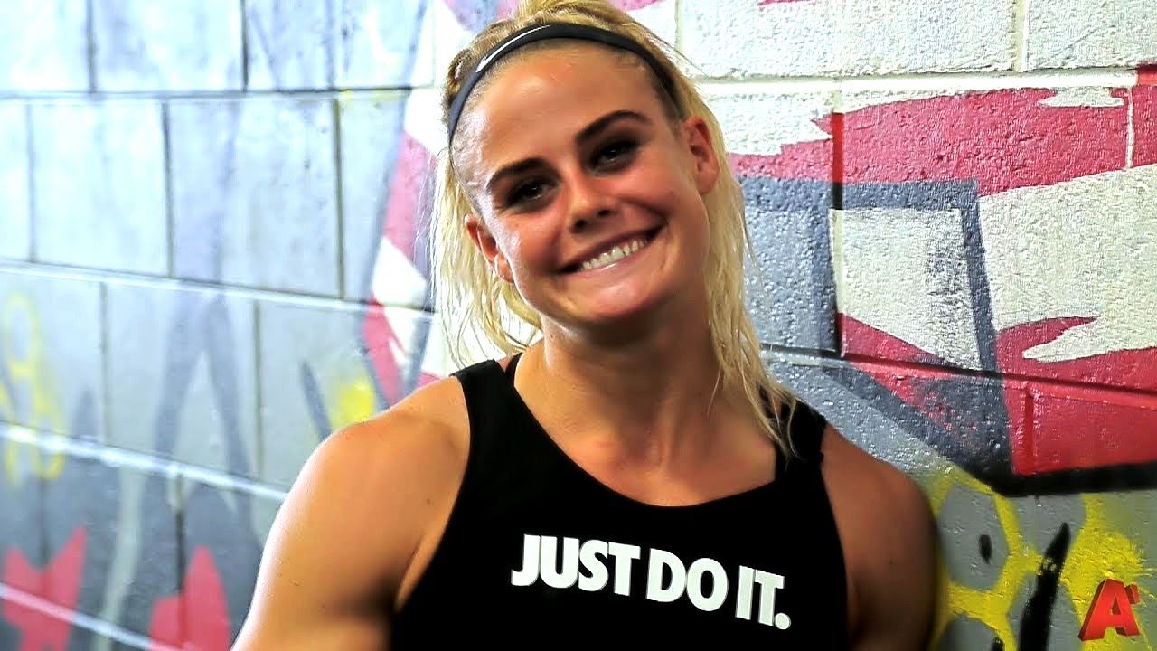 Sara Sigmundsdottir 2020 - New CrossFit Motivation “Best of Iceland” (stay home)