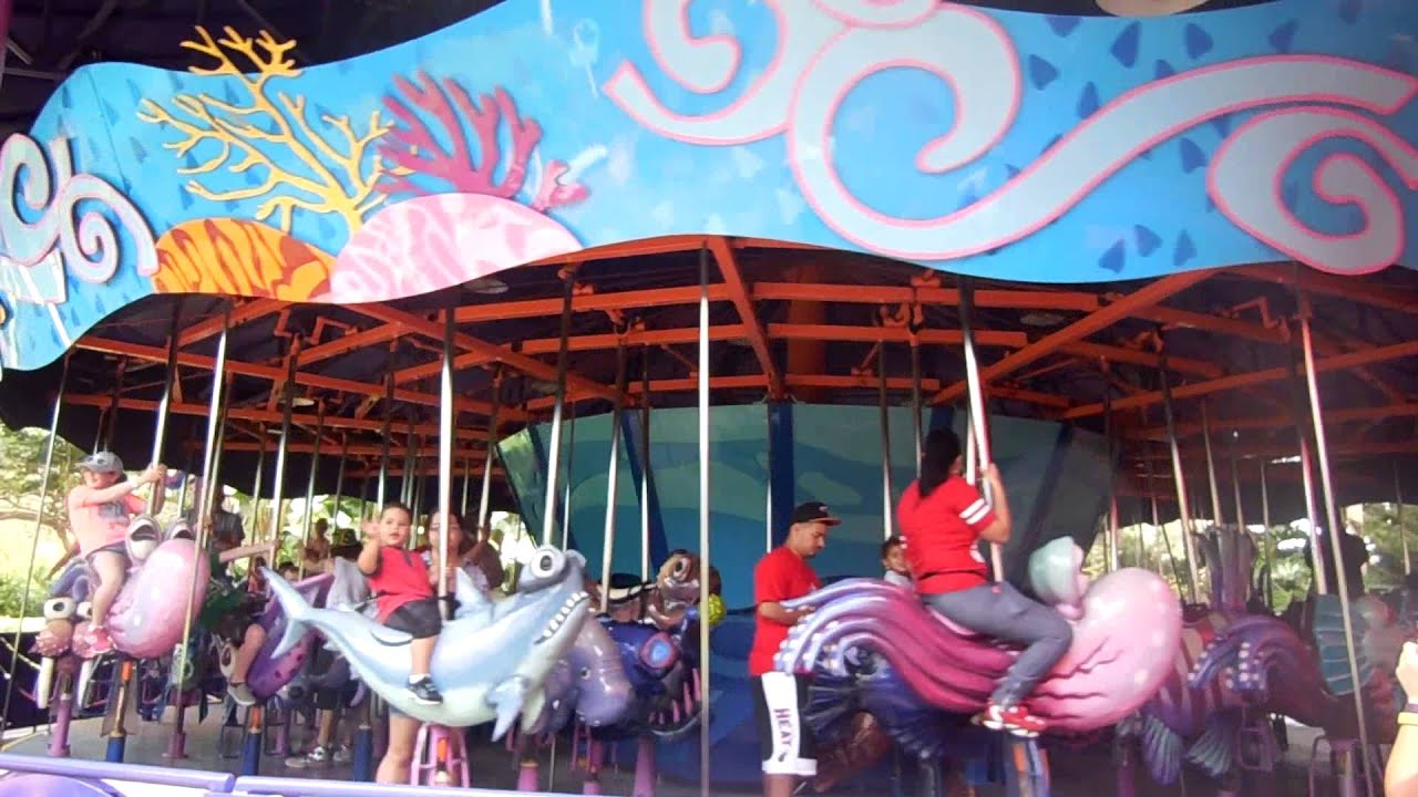 SeaWorld Shamu Harbor Sea Carousel Kid Ride ~ Orlando, FL