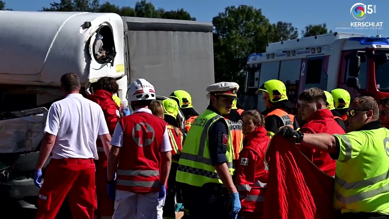 Schwerer Verkehrsunfall auf der A25 bei Marchtrenk West