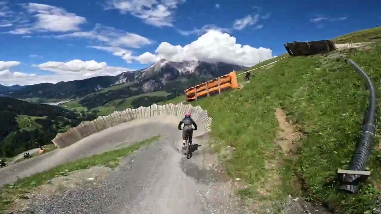 Bikepark Leogang 2022 Top to Bottom Run Follow Cam (Hot Shots, Flow Link, Flying Gangster)