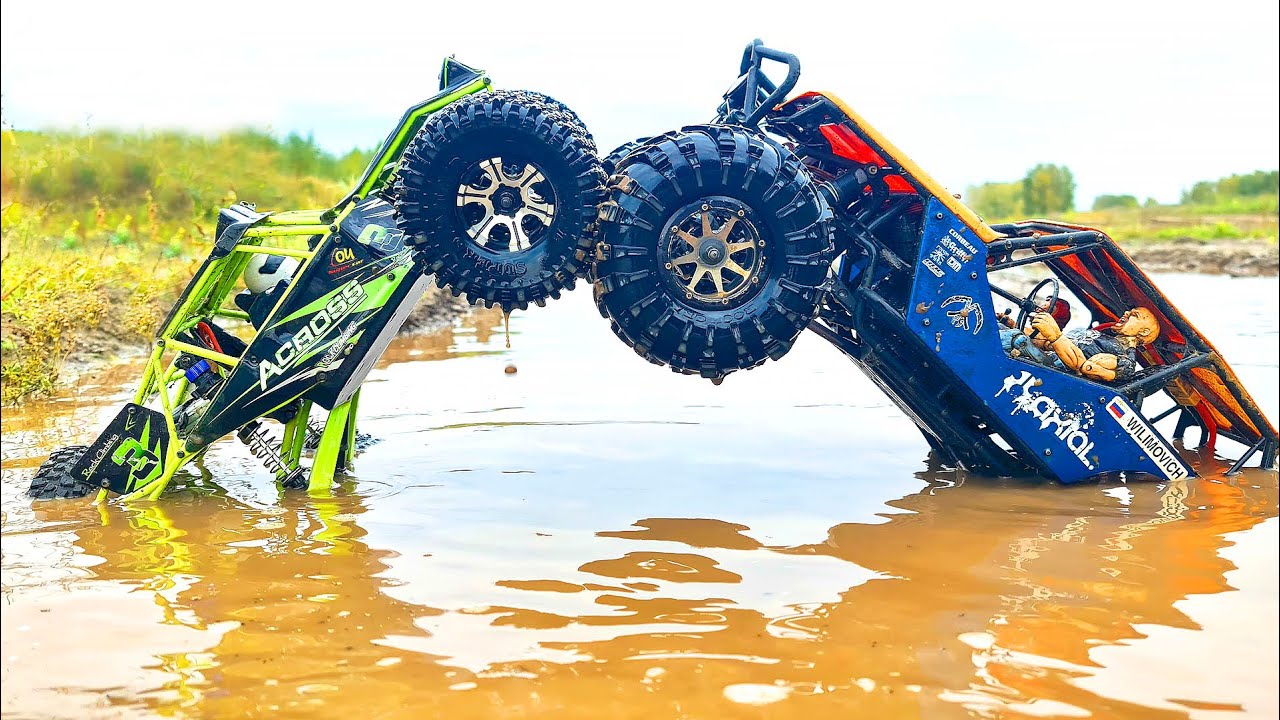 Racing RC Cars Through Puddles and MUD - WlToys 10428, Axial Wraith, Gmade