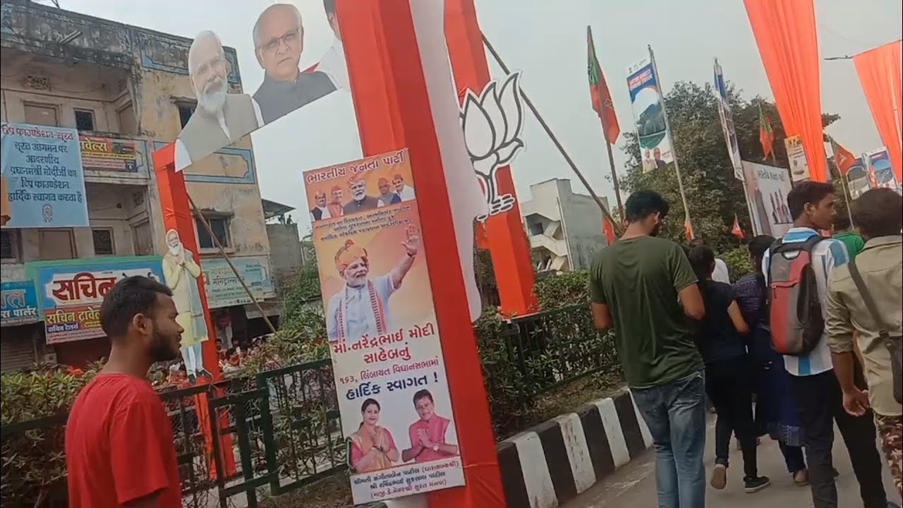 narendra modi entry in surat 29 September 2022, Limbayat