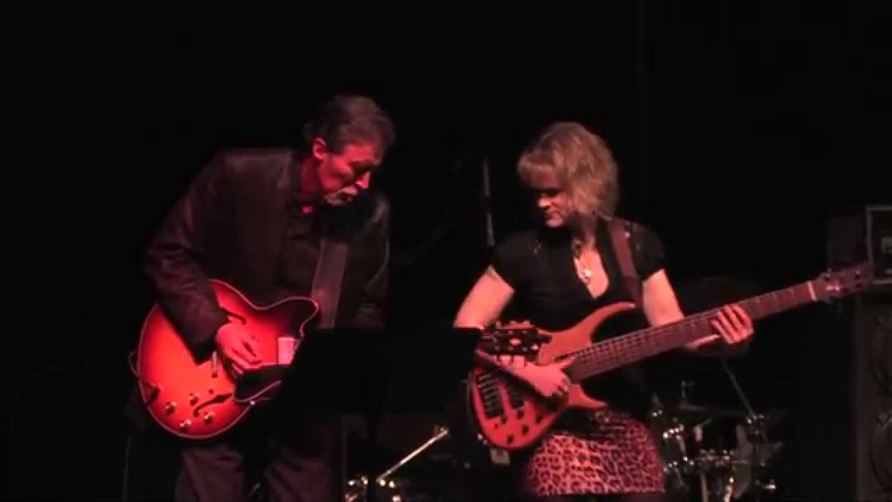 Lisa Mann performing "Move On" at the Blues Blast Awards