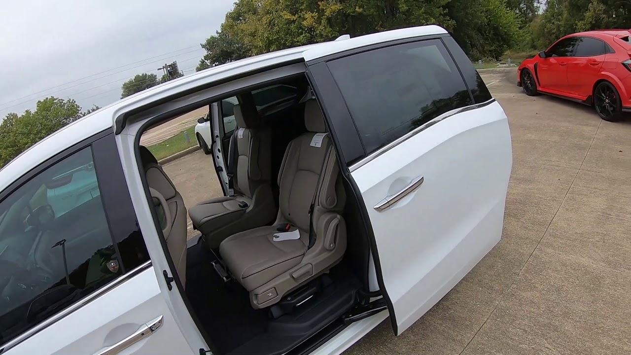 Honda Odyssey Tutorials - How To Use Magic Slide Second Row Seats