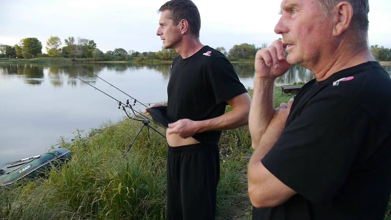 Karpie i Amury z rzeki - część 2