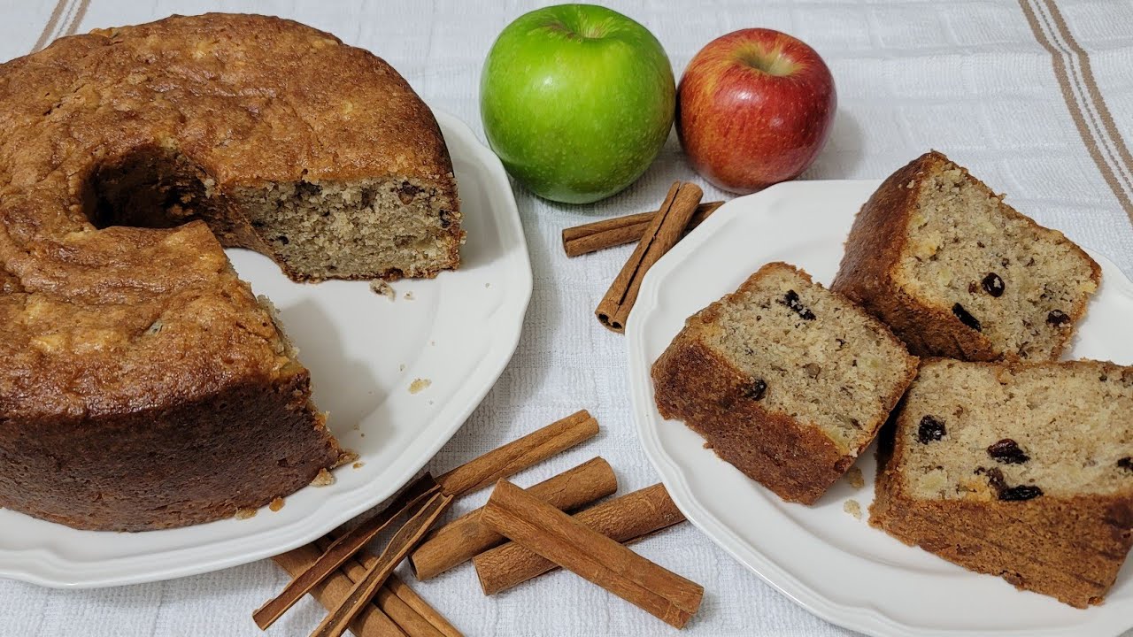 قالب كيك التفاح بالقرفة مع الجوز والزبيب Best Apple Cinnamon Cake with Walnuts and Raisins Recipe